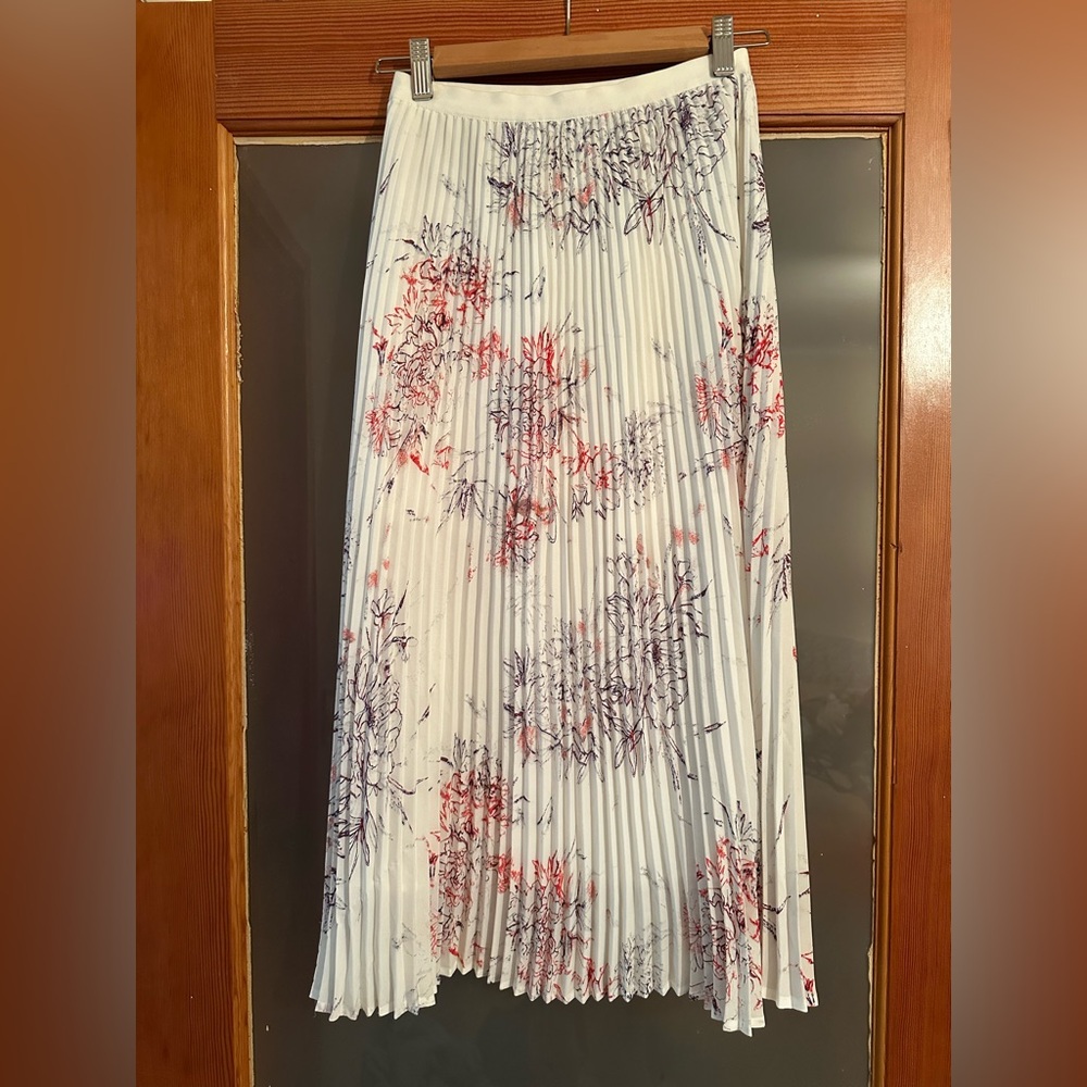 Babaton Floral Pleated Skirt